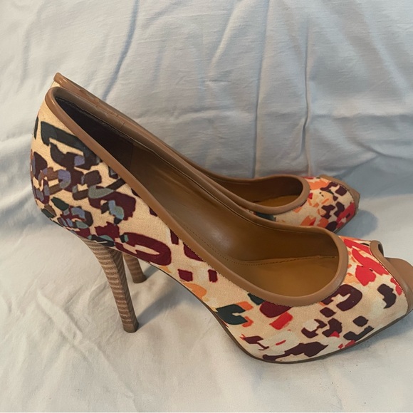 Brand: nine west. Used many times - Picture 2 of 4